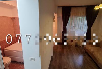 Garsonieră decomandată în CET - 6