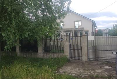 Casă individuală cu 5 camere cu Canalizare în Spătaru - 14