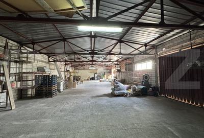 Spațiu industrial, de 416.29998779297 mp, în Valea Rosie
