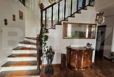 Casă individuală cu 8 camere cu Teren 1000 Mp în Bariera Vâlcii - 2