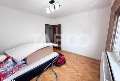 Apartament cu 3 camere decomandat, mobilat în Bulgaria - 2
