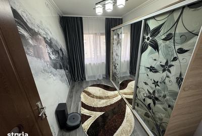 Apartament cu 4 camere decomandat în Micro 17 - 3