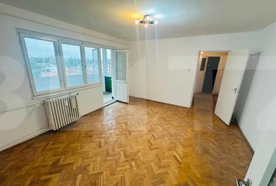 Apartament spatios, in bloc reabilitat, 2 camere, Zona Lebada, Arad - 2