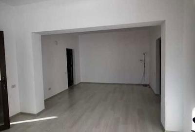 Casă cu 4 camere în Central - 3