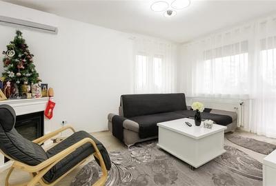 TUR 3D! Decomandat, mobilat, accesorizat, balcon,spatii depozitare,loc parcare, - 1