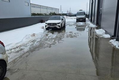 Spațiu industrial, de 570 mp, în Domnești