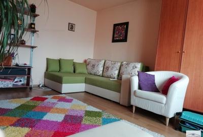 Garsonieră decomandată în Vitan Mall