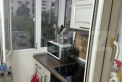 Apartament cu 4 camere decomandat, mobilat în Central - 9