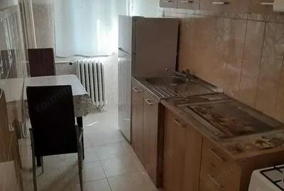 Garsonieră decomandată în 1 Mai - 2
