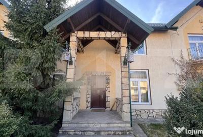 Casă cu 4 camere cu Teren 630 Mp în Central