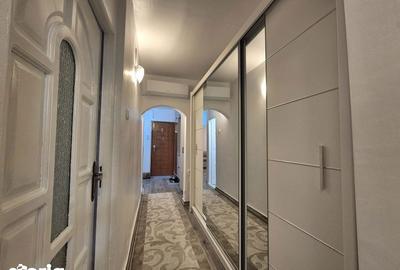 Apartament cu 3 camere decomandat în Central - 4