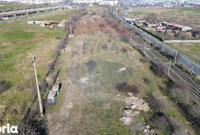 Teren de 35912 mp, în Sud