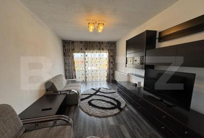 Apartament cu 3 camere, decomandat, zona semicentrala - 1