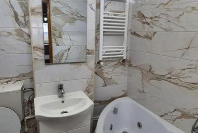 Vanzare apartament 2 camere, situat in Targu Jiu, Aleea Plopilor - zona 9 Mai - 2