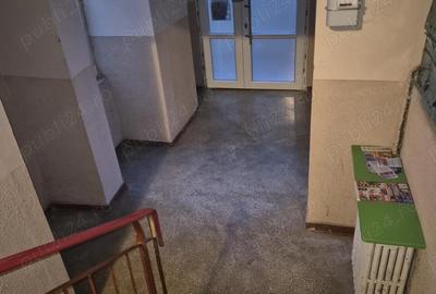 Vanzare Ap. 3 cam. , Zona Vlaicu - Poetului , Et.2 , LA PRET REDUS - 2
