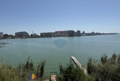 Vila premium cu priveliste la lac si acces direct la apa - 1