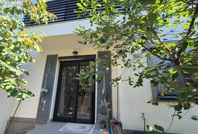 Casa moderna P+E+M in Complex privat Chiajna, mobilata, renovata