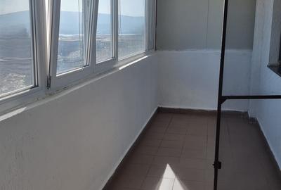 Apartament cu 3 camere decomandat în Libertății - 7