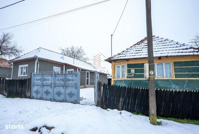 Casă cu 3 camere decomandat cu Teren 3400 Mp în Drăgești - 3