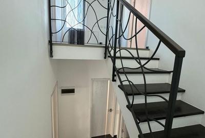 Casă cu 4 camere cu Teren 100 Mp în Central - 3