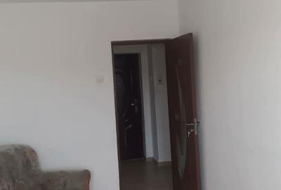 Vand apartament 3 camere victor babes Vand apartament 3 camere victor babes - 1