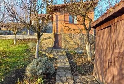 Casă cu Teren 995 Mp în Unirea - 16