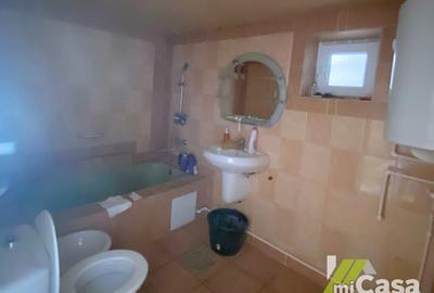 Casa spa?ioasa cu teren ?i anexe Gala?i, str. Unirii - 13