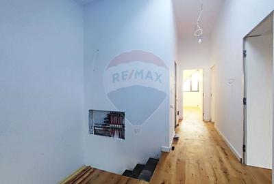 Casă cu 4 camere cu Canalizare în Apărătorii Patriei - 18