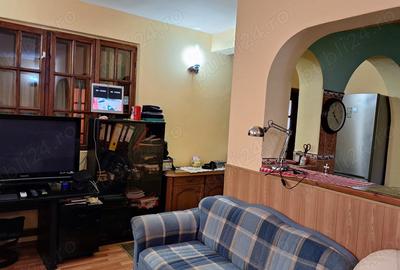 DE VANZARE: Vila P +1E Caracal, str. General Magheru77. - 4