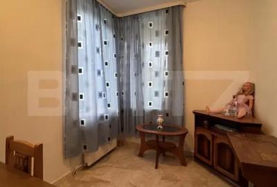 Casă cu 7 camere cu Teren 230 Mp în Central - 9