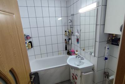 APARTAMENT DE VANZARE CALEA BUCURESTI 3 CAMERE ETAJ 4 - 3