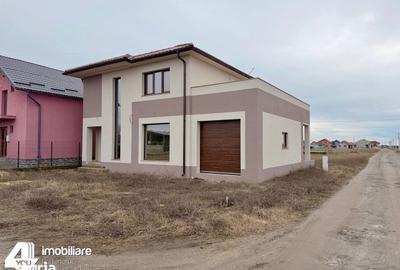 Casă cu 4 camere cu Teren 500 Mp în Central - 19
