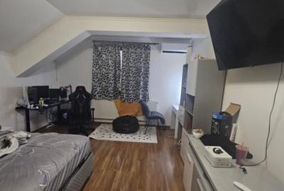 Casă cu 7 camere cu Teren 518 Mp în Cârcea - 12