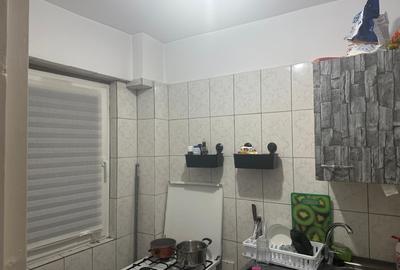 Dristor - garsonieră cu balcon, mobilată, AC, la 5 minute de gura de metrou - 11