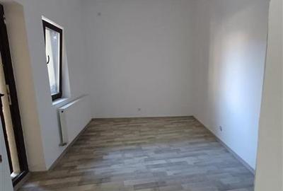 Casă individuală cu 3 camere cu Canalizare în Ștefan cel Mare - 7