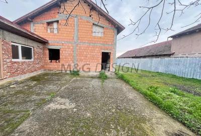 Casă cu 6 camere cu Teren 1325 Mp în Uliuc - 18