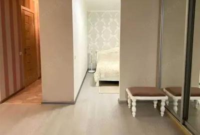 Garsonieră decomandată în Titan - 2