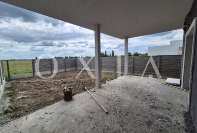 AX1046 Giroc, Zona Esso, 1/2 Duplex Cu 5 Camere - 11