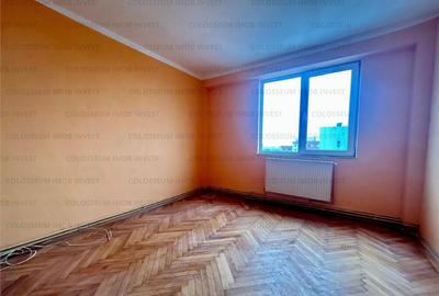 Apartament cu 3 camere decomandat în Vlahuță - 1