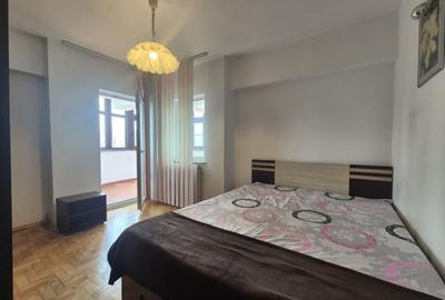 Apartament cu 3 camere decomandat, mobilat în Central - 20