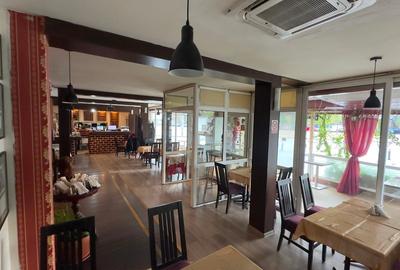 Inchiriere spatiu comercial - restaurant amenajat, dotat si utilat - 5