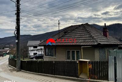 Casă cu 3 camere decomandat în Bobolia - 11