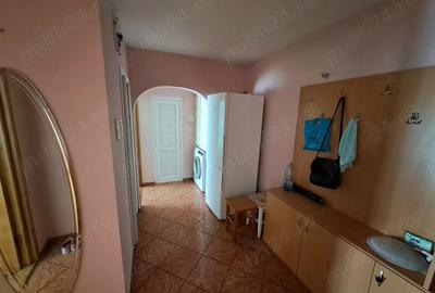 Vand apartament 2 camere etaj 2 in Boto?ani zona ?colii nr.8 - 4