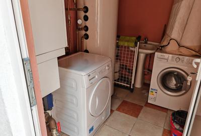 Casă individuală cu 8 camere cu Canalizare în Râșnov - 25