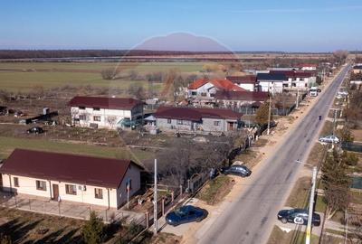 Vanzare teren intravilan 1056 mp si extravilan 8828mp Racari-DB - 2