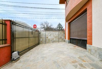 Casă individuală cu 6 camere cu Canalizare în CET - 50