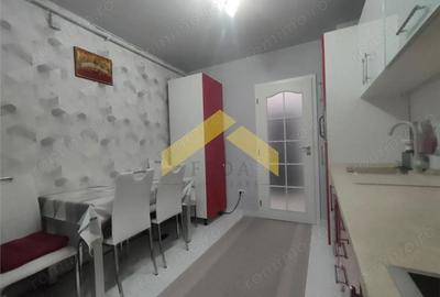 Apartament cu 3 camere semidecomandat în Micălaca - 7