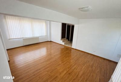 Casă cu 7 camere cu Teren 197 Mp în Rahova - 13