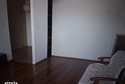 Garsonieră decomandată în Tei - 4