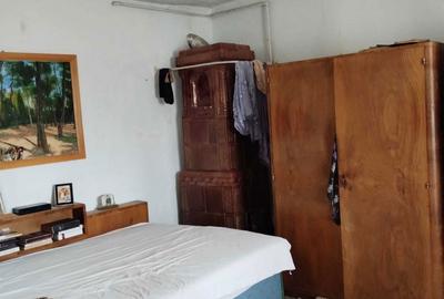 Casă cu 4 camere în Central - 2